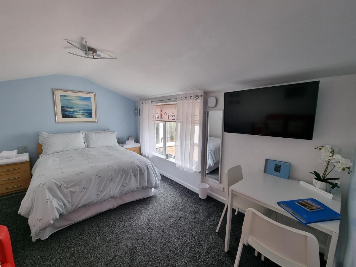 The Garden Suite Holt Holt  Bagian luar foto
